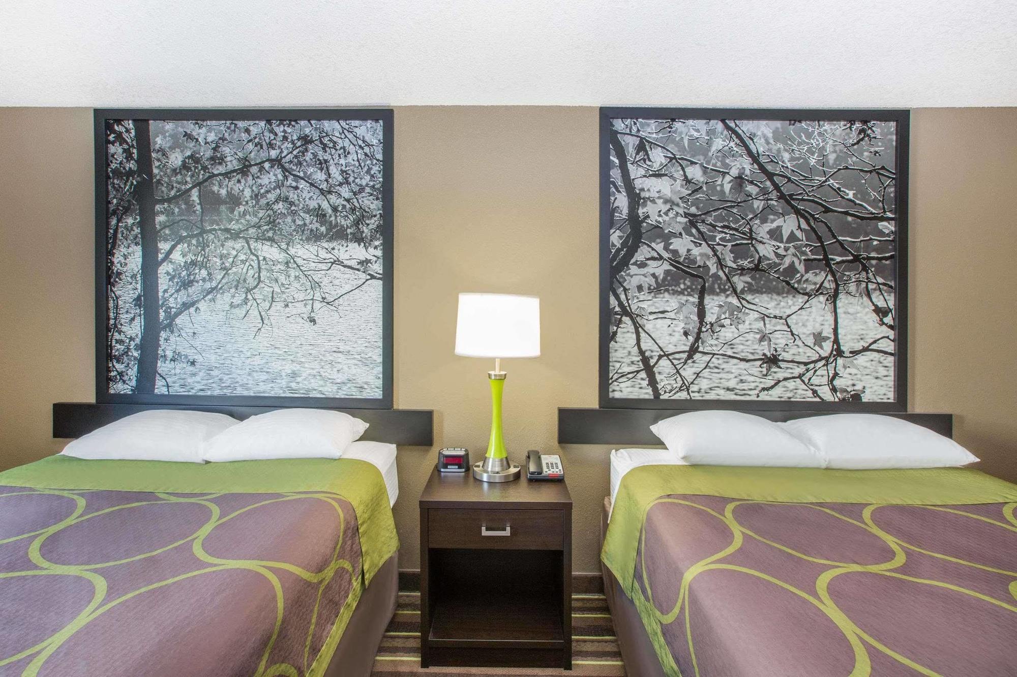 Super 8 By Wyndham Brookings Hotel Luaran gambar